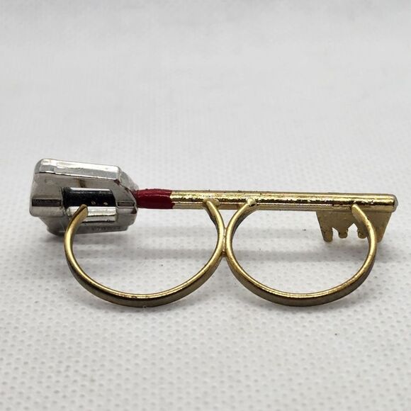 Disney Kingdom Hearts Key 2 Finger Adjustable Ring - Picture 2 of 4